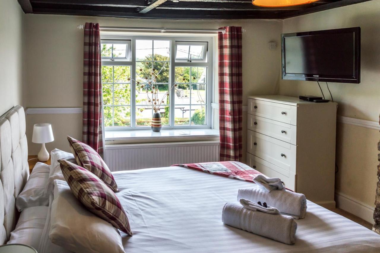 Parsonage Farm Inn Saint Florence Екстер'єр фото