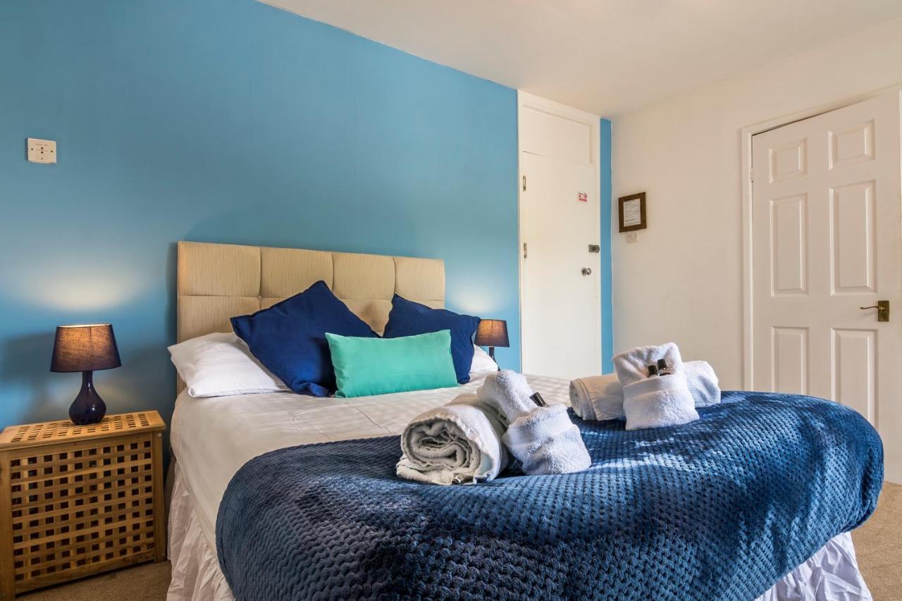 Parsonage Farm Inn Saint Florence Екстер'єр фото