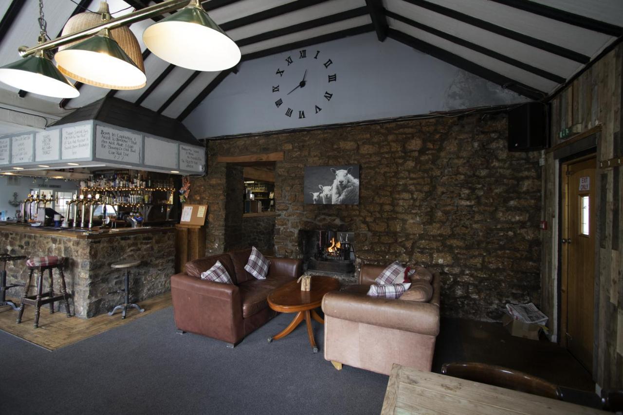 Parsonage Farm Inn Saint Florence Екстер'єр фото