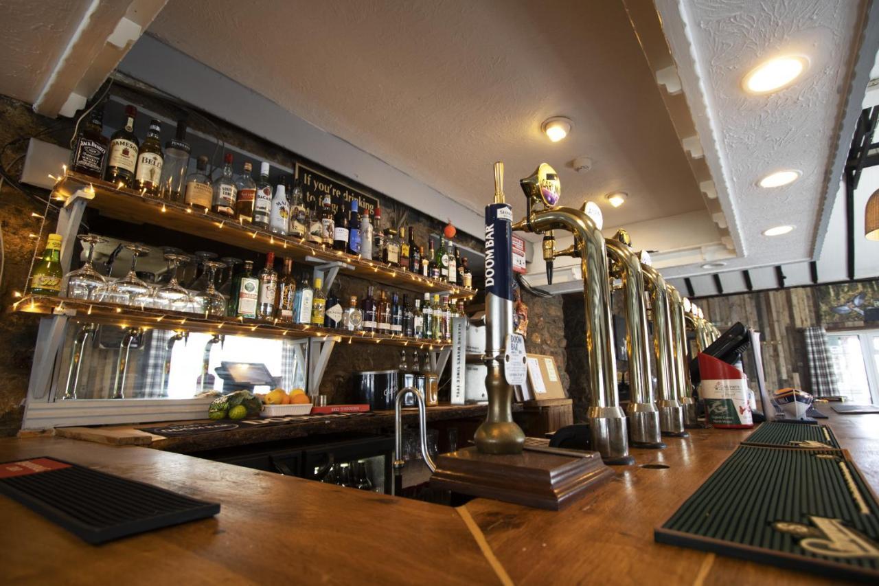 Parsonage Farm Inn Saint Florence Екстер'єр фото