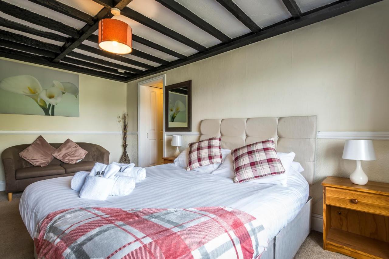Parsonage Farm Inn Saint Florence Екстер'єр фото