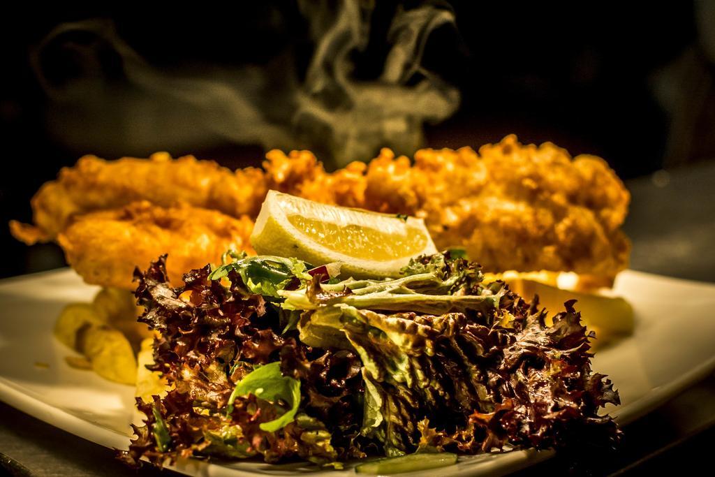 Parsonage Farm Inn Saint Florence Екстер'єр фото