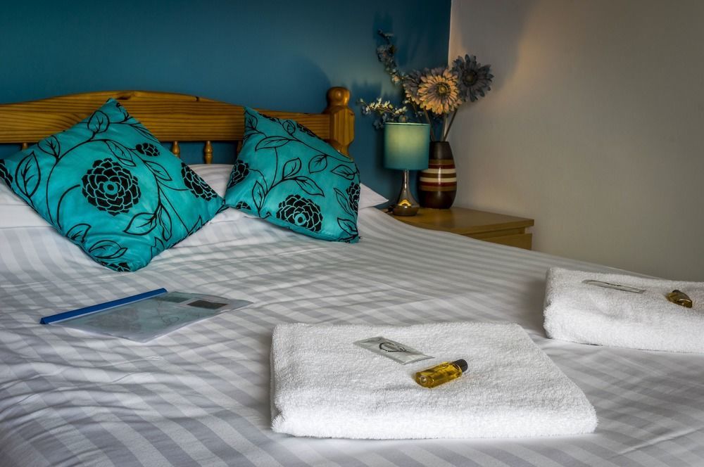 Parsonage Farm Inn Saint Florence Екстер'єр фото