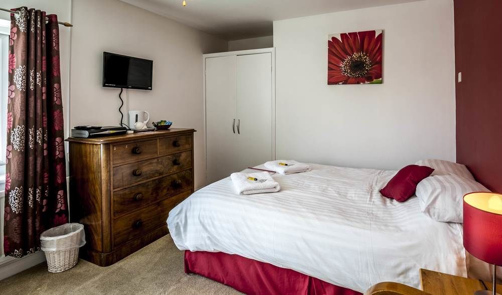 Parsonage Farm Inn Saint Florence Екстер'єр фото