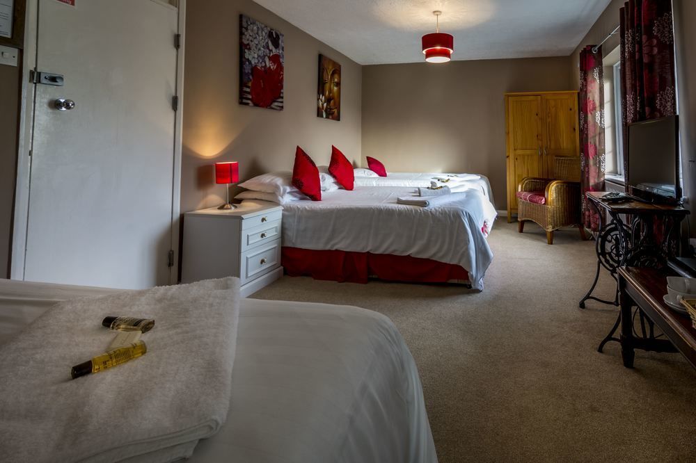 Parsonage Farm Inn Saint Florence Екстер'єр фото