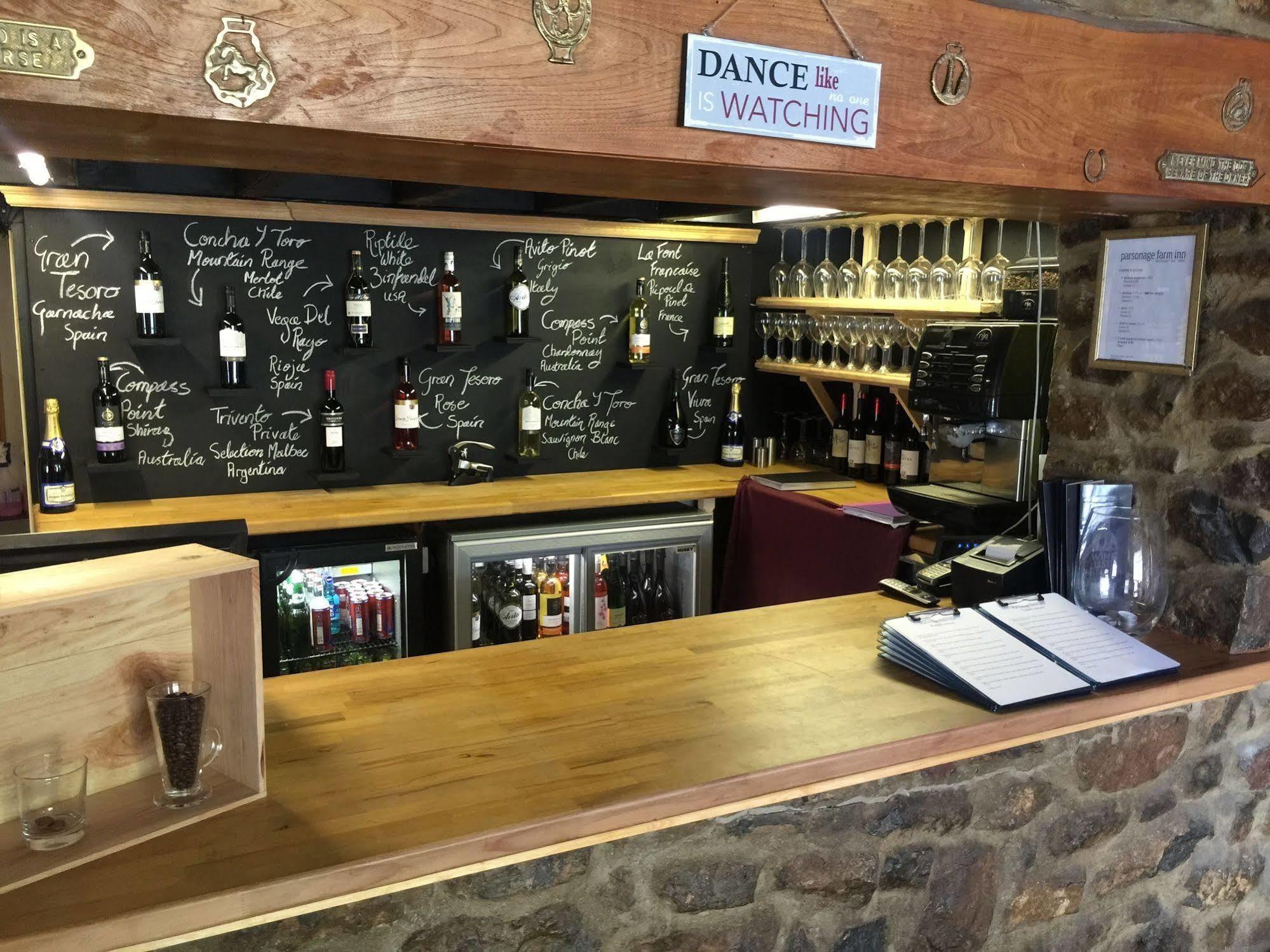 Parsonage Farm Inn Saint Florence Екстер'єр фото