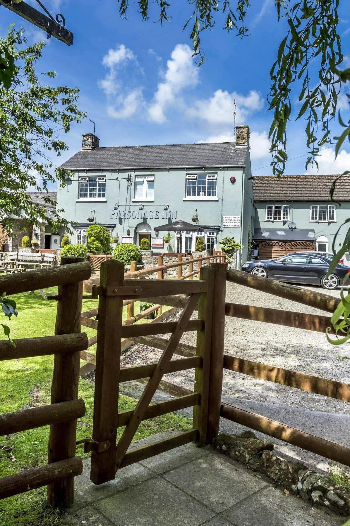 Parsonage Farm Inn Saint Florence Екстер'єр фото
