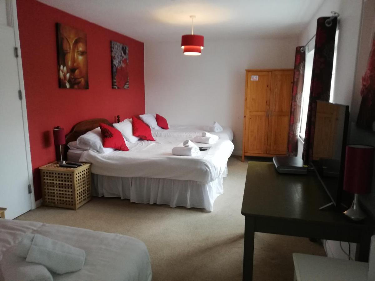 Parsonage Farm Inn Saint Florence Екстер'єр фото